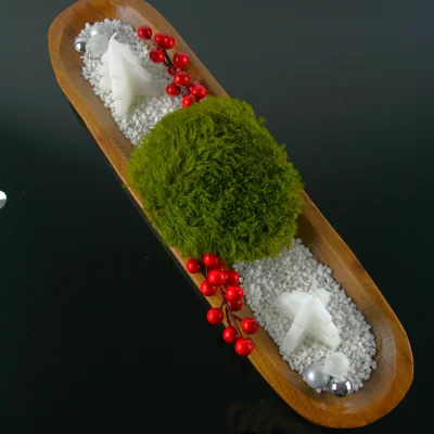 Centro de mesa de Natal com base de madeira e velas